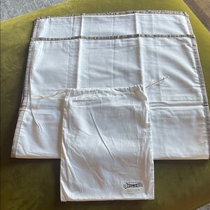 Westin Marriott Sateen White/Gray Pillowcases * King Size * Set/2 * NWT